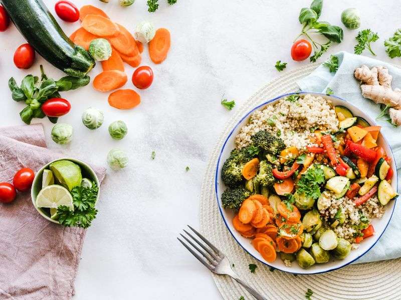 Gemüse und Salat (c) Ella Olsson - Pexels