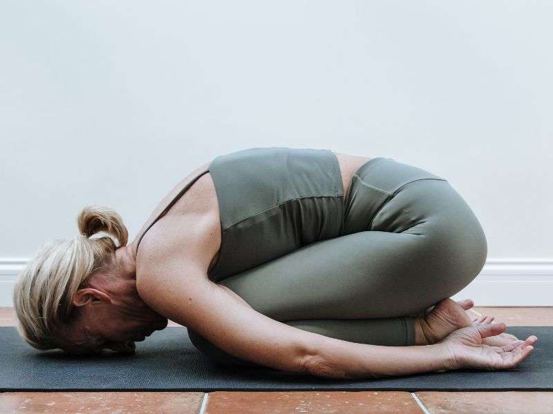 Yoga (c) Ron Lach by Pexels